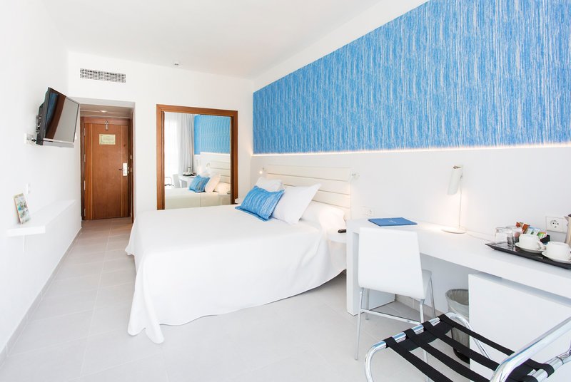 Obóz siatkówki plażowej Proskos - Santa Ponsa - REVERENCE LIVE HOTEL 23